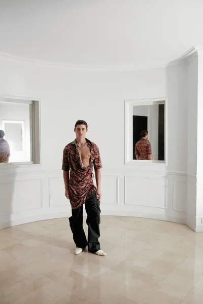 Look 25